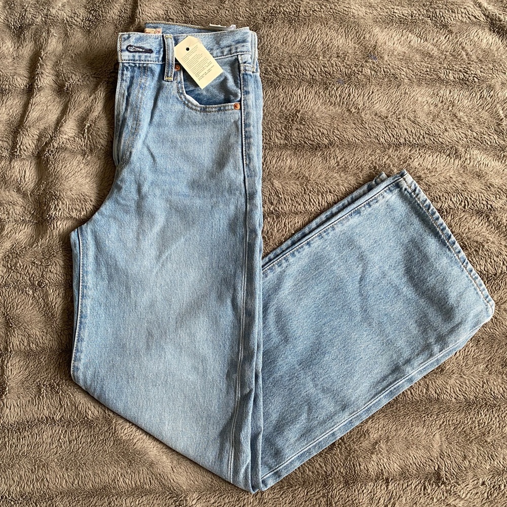 Levi’s Ribcage Wide Leg